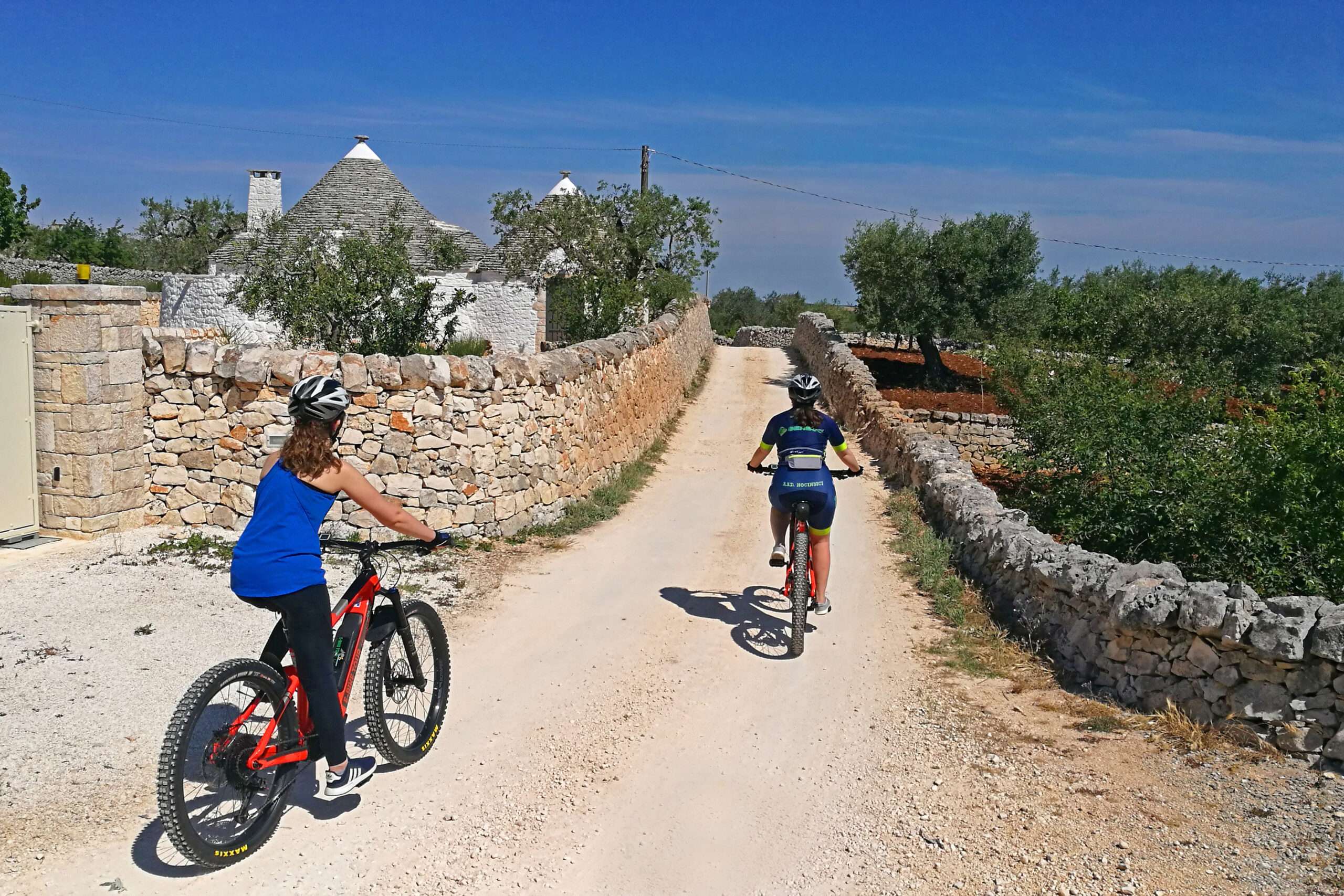 turisti bici puglia abruzzo